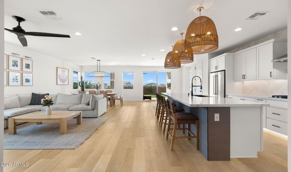 7-web-or-mls-Great Room View