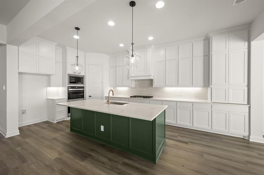 1833 Rough Ridge- Kitchen 1833 Rough Ridge- Kitchen