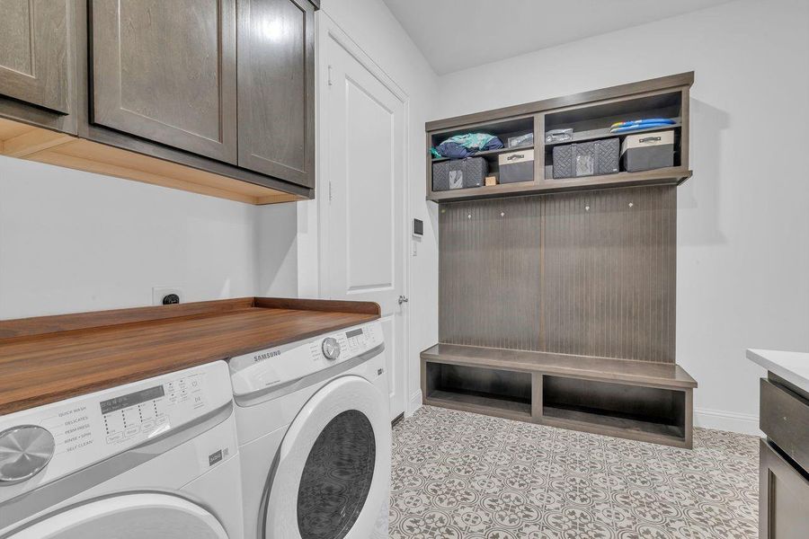 Furnished interior view inside a new home in The Highlands - 65', Porter (Image 16). Furnished interior view inside a new home in The Highlands - 65', Porter (Image 16).