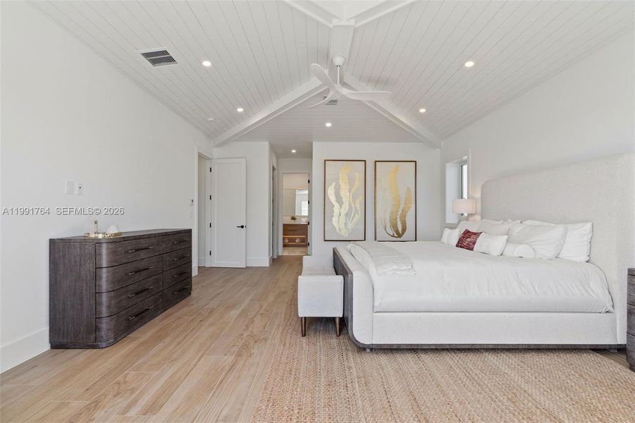 Furnished interior view inside a new home in , Key Largo (Image 57).