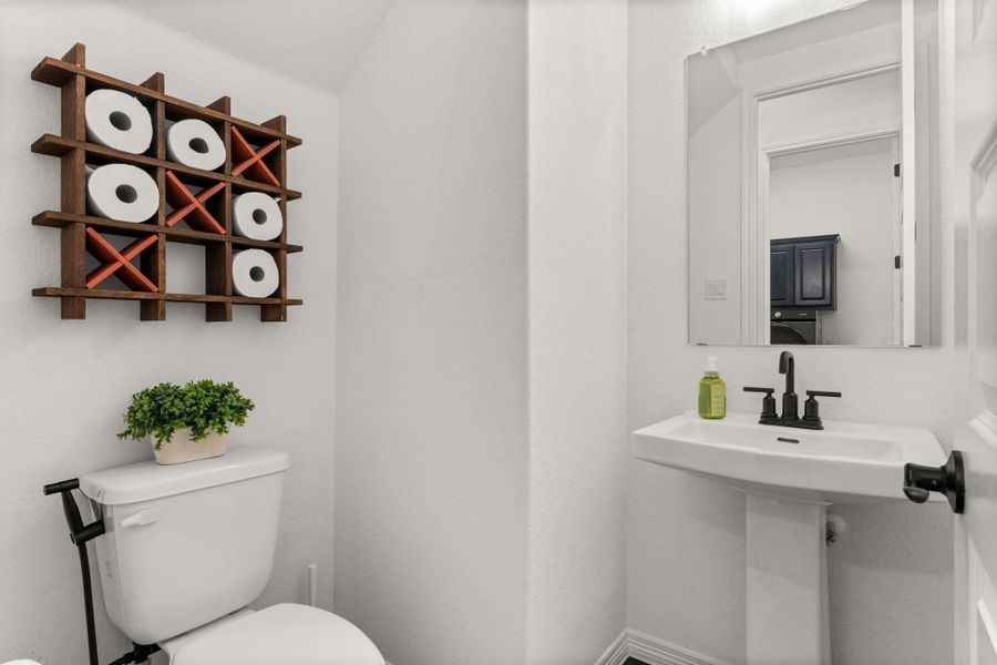 Furnished interior view inside a new home in Santa Rita Ranch, Liberty Hill (Image 7).