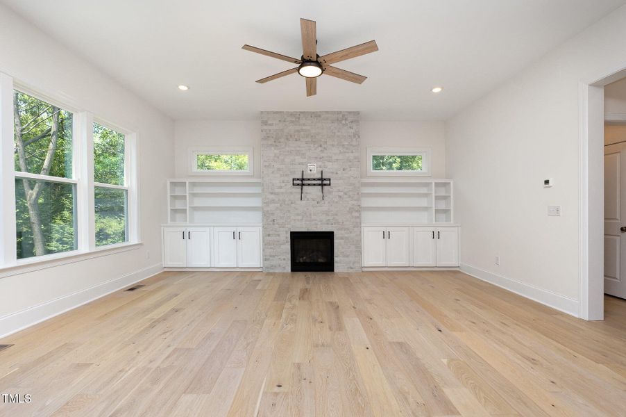 015_cj4a3817-edit_442 015_cj4a3817-edit_442