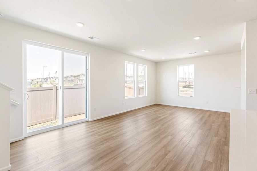 Spacious, unfurnished interior of a new home in Sky Ranch Villas, Watkins (Image 13).