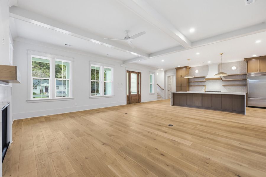 Spacious, unfurnished interior of a new home in , Mount Pleasant (Image 49).