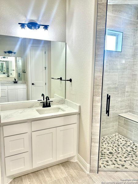 Furnished interior view inside a new home in , La Vernia (Image 8). Furnished interior view inside a new home in , La Vernia (Image 8).