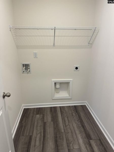 Spacious, unfurnished interior of a new home in Piney Woods Bluff, Columbia (Image 14).