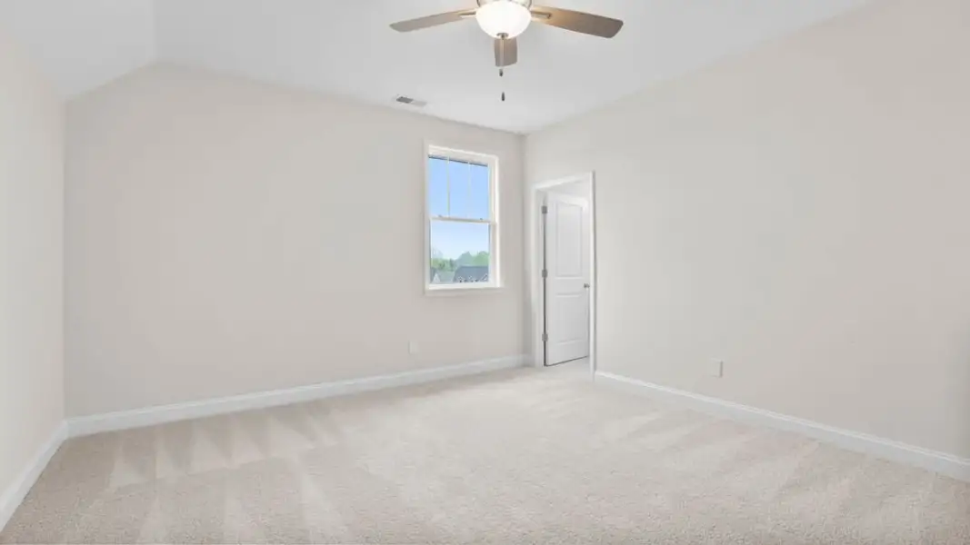 Spacious, unfurnished interior of a new home in Briargate, Fountain Inn (Image 29).