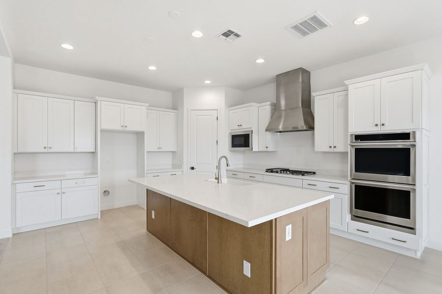 Furnished interior view inside a new home in Aloravita South, Peoria (Image 8).