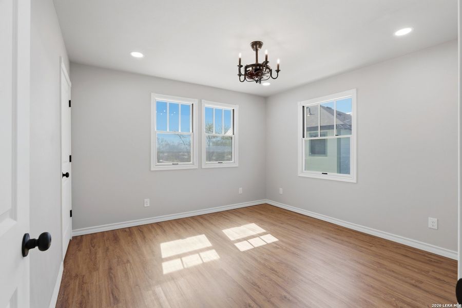 Spacious, unfurnished interior of a new home in , San Antonio (Image 38).