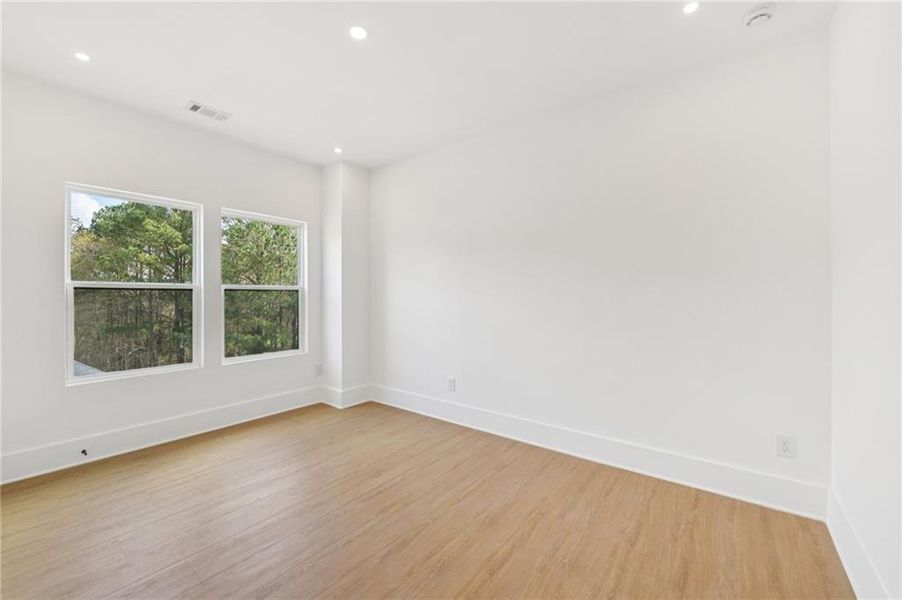 Spacious, unfurnished interior of a new home in , Loganville (Image 34).