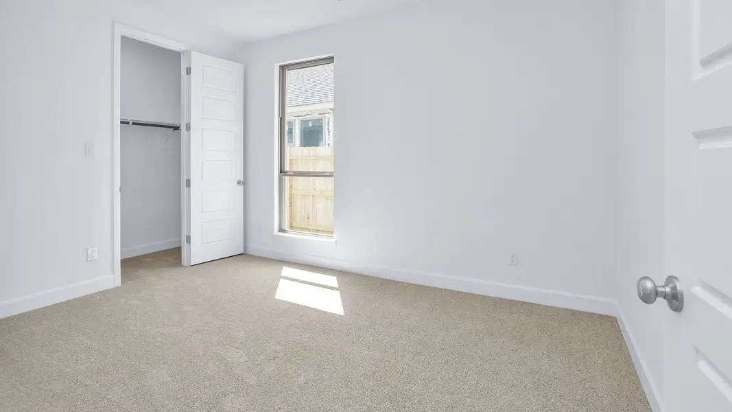Spacious, unfurnished interior of a new home in Everly, Hockley (Image 13).