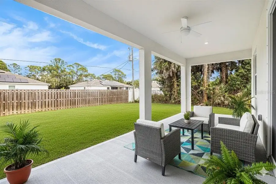 Exterior details and patio area of a home in , Palm Bay (Image 4).