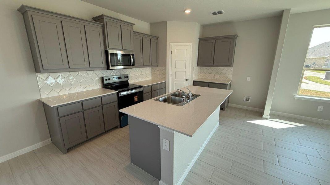 Representative furnished interior of a home built from the GREENVILLE by D.R. Horton in Saratoga, Granbury (Image 3). Representative furnished interior of a home built from the GREENVILLE by D.R. Horton in Saratoga, Granbury (Image 3).