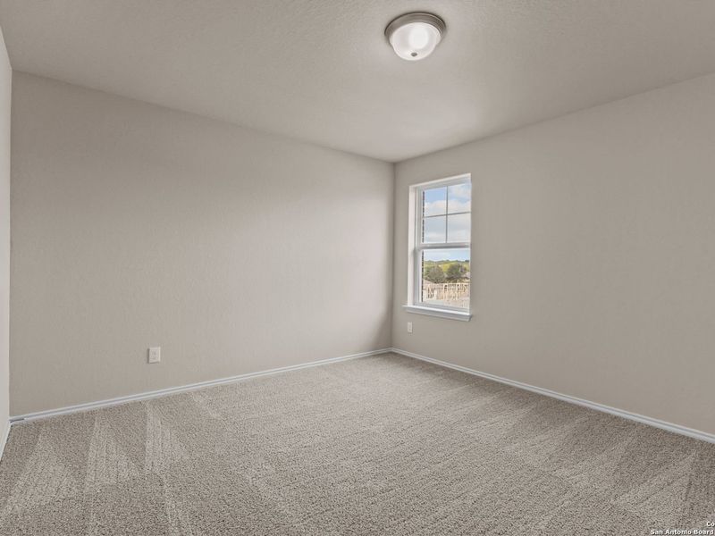 Spacious, unfurnished interior of a new home in Royal Crest, San Antonio (Image 32).