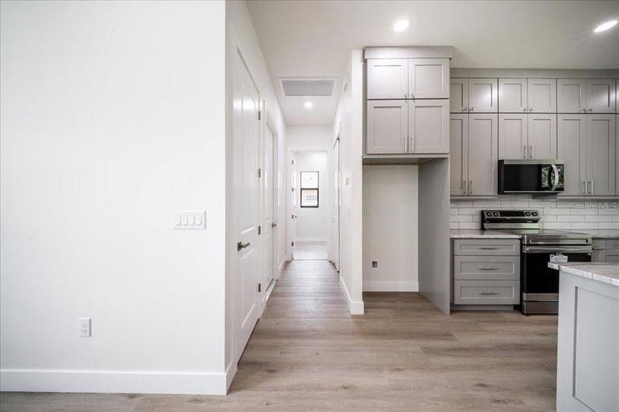 Spacious, unfurnished interior of a new home in , North Port (Image 26). Spacious, unfurnished interior of a new home in , North Port (Image 26).