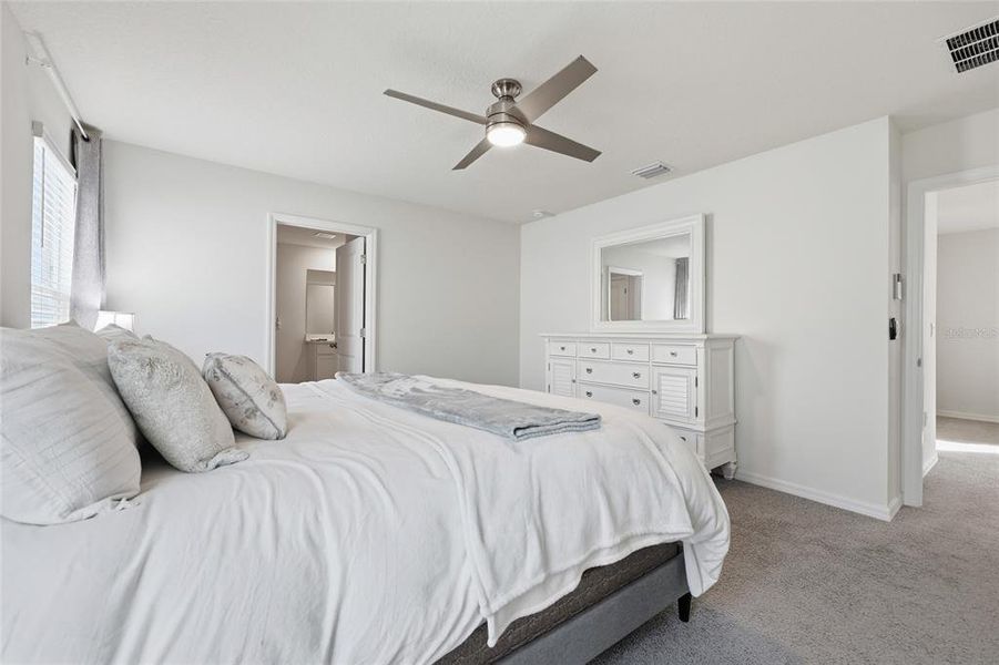 Furnished interior view inside a new home in Avalon Woods, Newberry (Image 16).