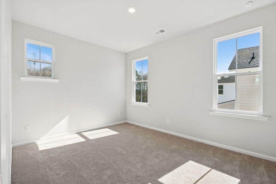 Spacious, unfurnished interior of a new home in Heron's Walk at Summers Corner, Summerville (Image 33). Spacious, unfurnished interior of a new home in Heron's Walk at Summers Corner, Summerville (Image 33).