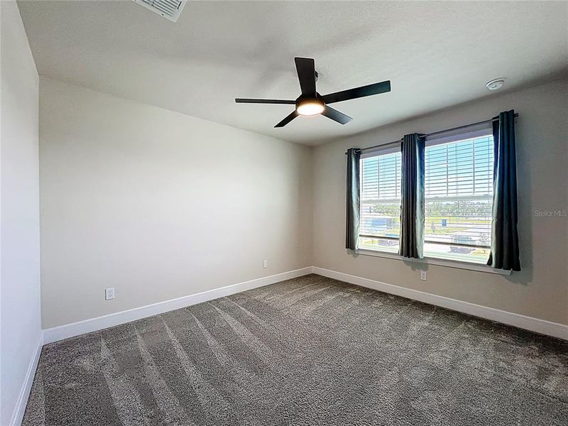 Spacious, unfurnished interior of a new home in Amelia Groves, St. Cloud (Image 37).