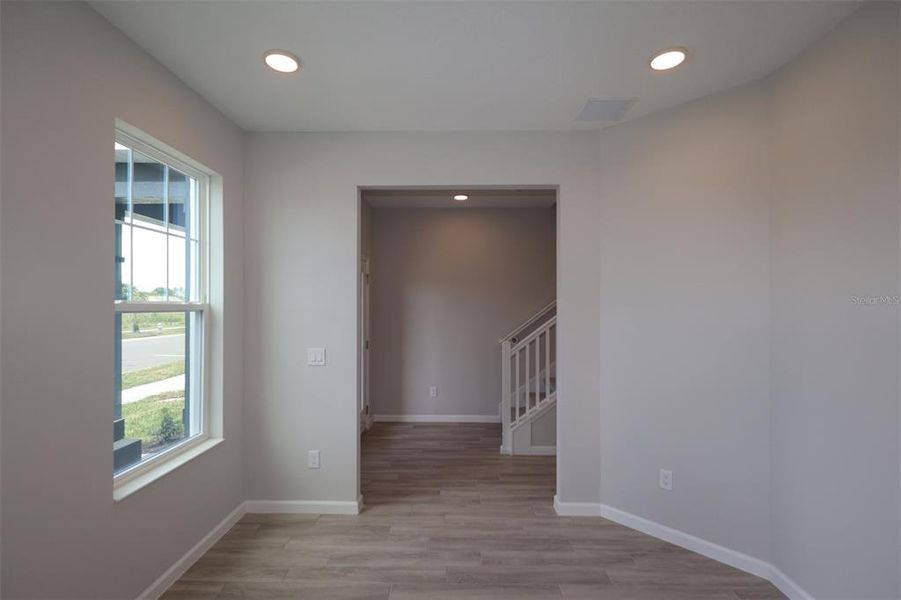 Spacious, unfurnished interior of a new home in Center Lake on the Park, St. Cloud (Image 21).
