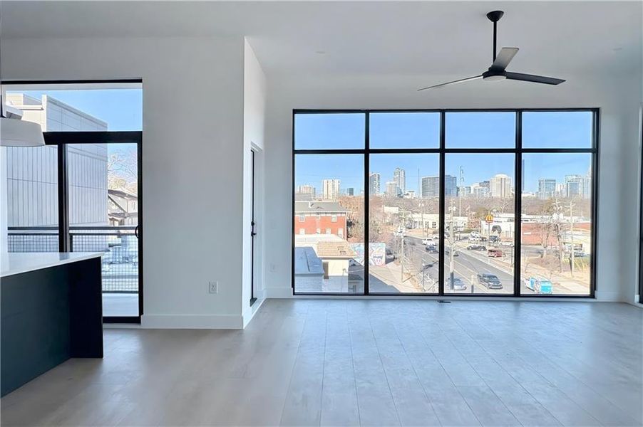 Spacious, unfurnished interior of a new home in , Atlanta (Image 11).