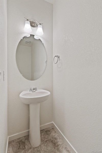 Spacious, unfurnished interior of a new home in Trails at Crowfoot, Parker (Image 16).