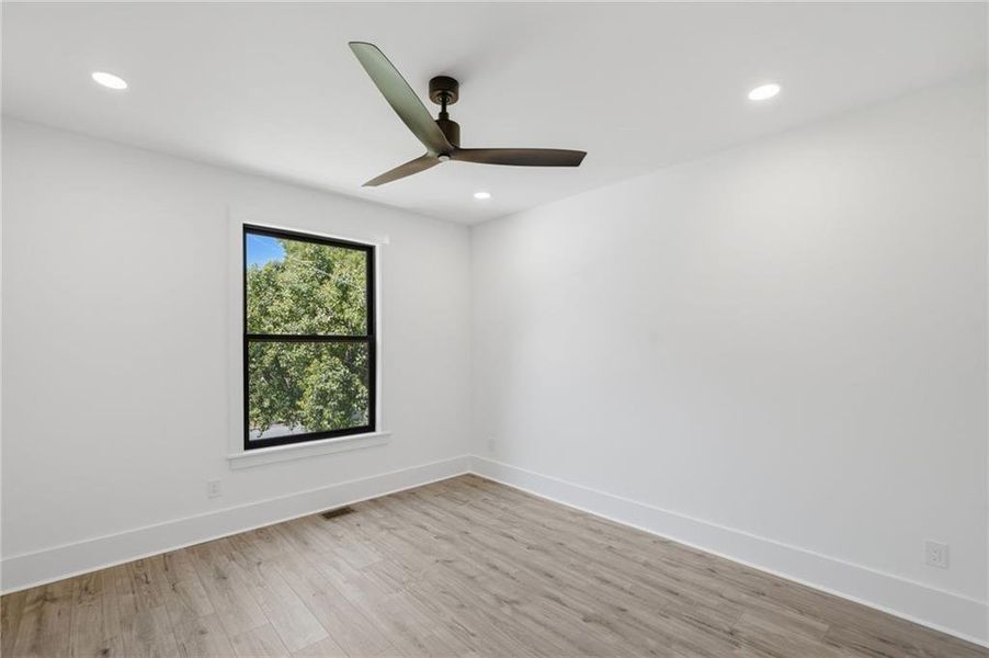 Spacious, unfurnished interior of a new home in , Roswell (Image 21).