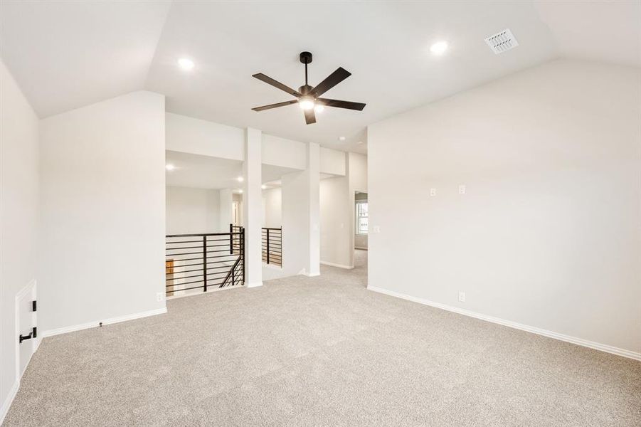 Spacious, unfurnished interior of a new home in Villages of Walnut Grove, Midlothian (Image 19).