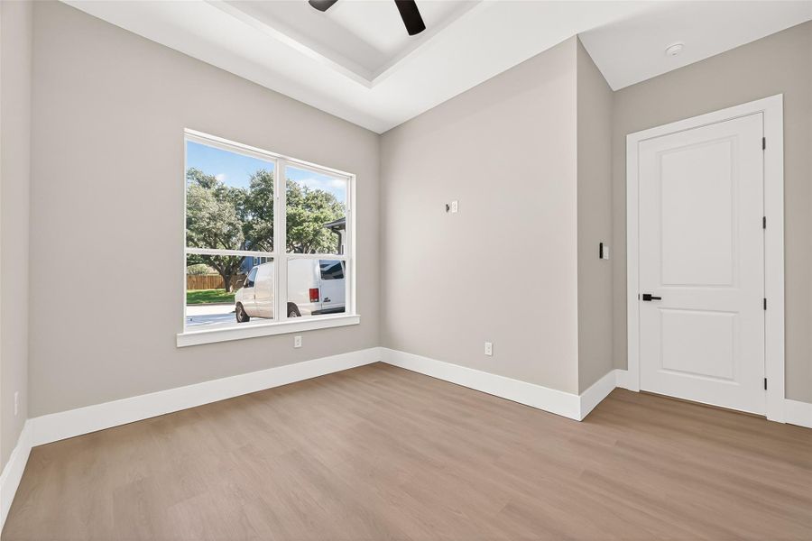 Spacious, unfurnished interior of a new home in , Houston (Image 12).