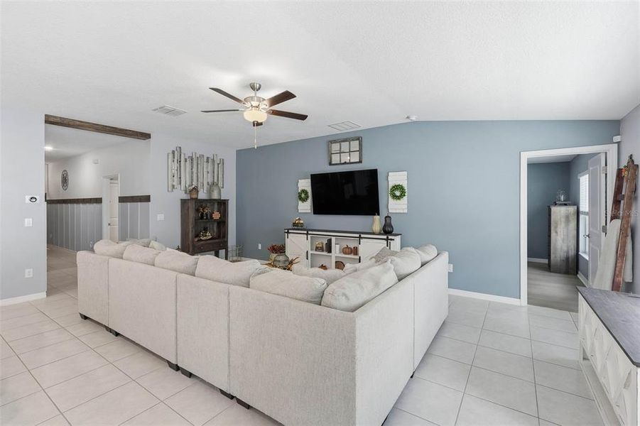 Furnished interior view inside a new home in Verano: The Estates, Spring Hill (Image 3). Furnished interior view inside a new home in Verano: The Estates, Spring Hill (Image 3).