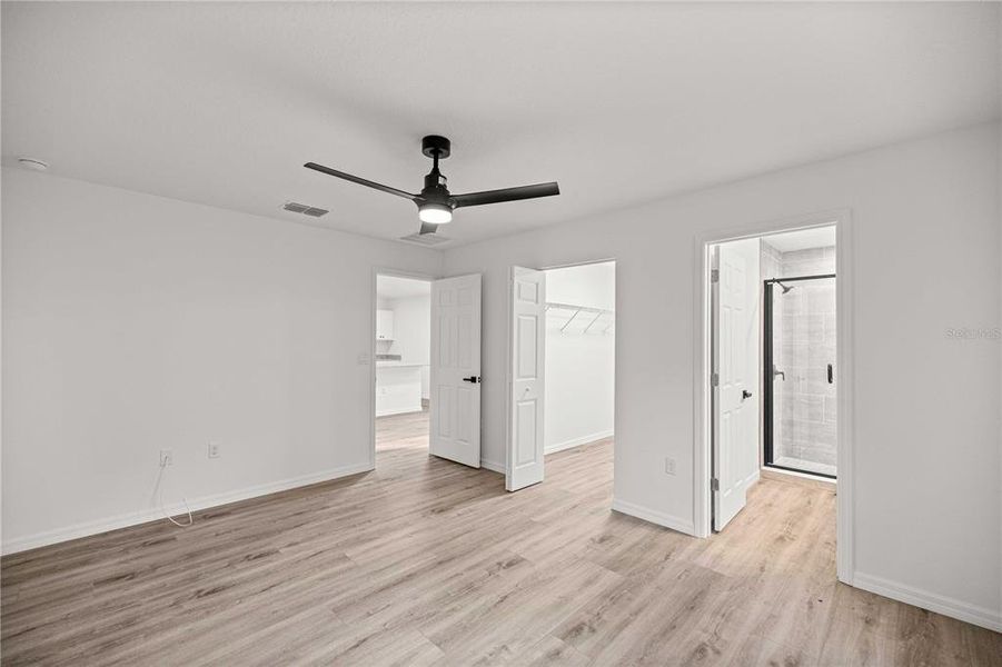 Spacious, unfurnished interior of a new home in , Dunnellon (Image 19).