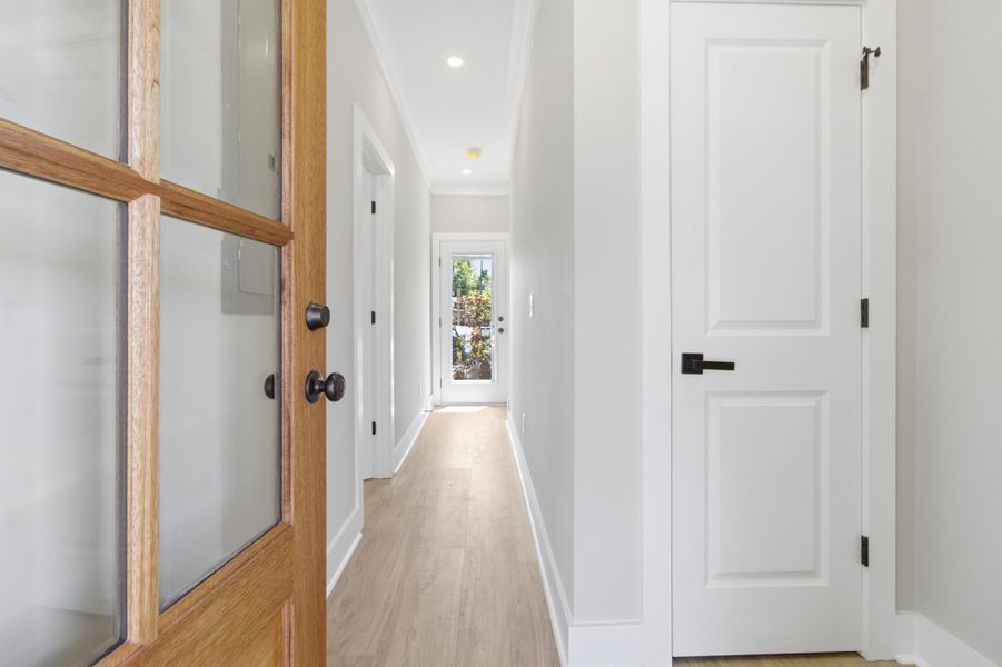 Spacious, unfurnished interior of a new home in , Charleston (Image 21).