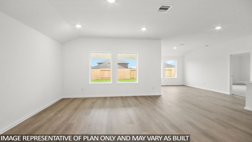 Spacious, unfurnished interior of a new home in Granger Pines, Conroe (Image 10).