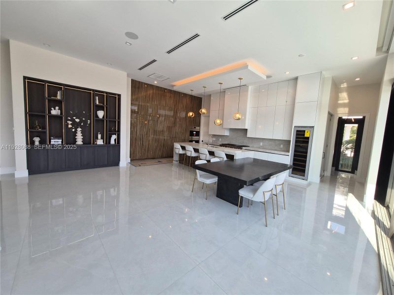 Community amenities in , Lighthouse Point (Image 58).