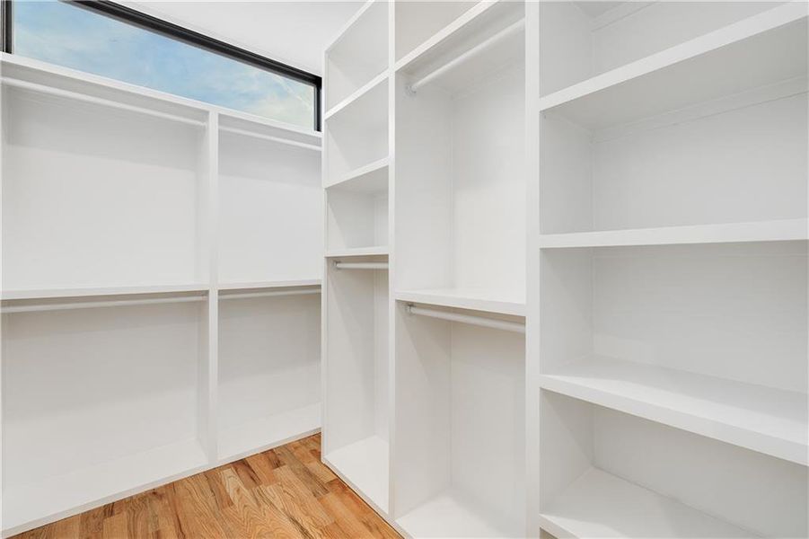 Spacious, unfurnished interior of a new home in Ten 5 Summerhill, Atlanta (Image 22).