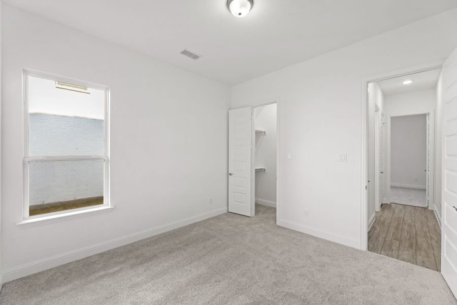 Representative unfurnished interior of a home built from the Hawkins by UnionMain Homes in Lake Breeze, Lavon (Image 14). Representative unfurnished interior of a home built from the Hawkins by UnionMain Homes in Lake Breeze, Lavon (Image 14).