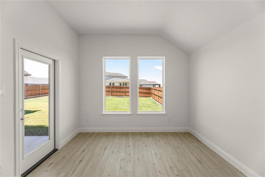 Spacious, unfurnished interior of a new home in Heartland, Heartland (Image 22).