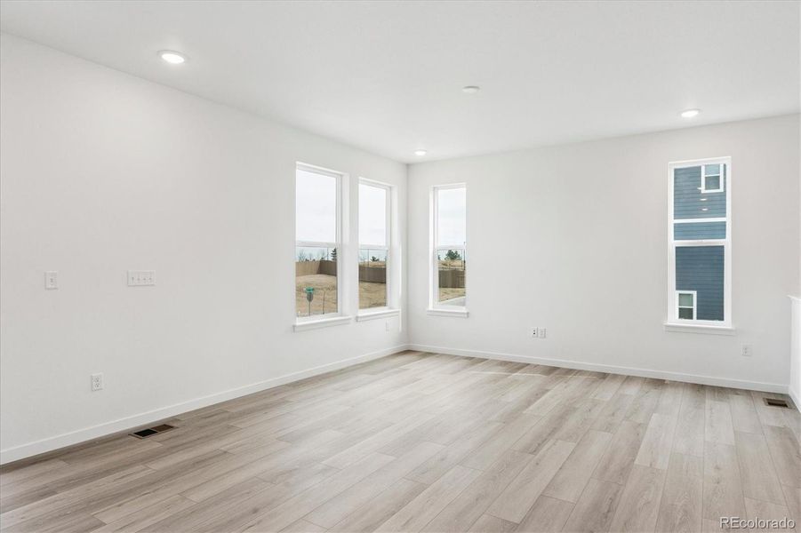Spacious, unfurnished interior of a new home in The Summit at Meridian, Englewood (Image 18).