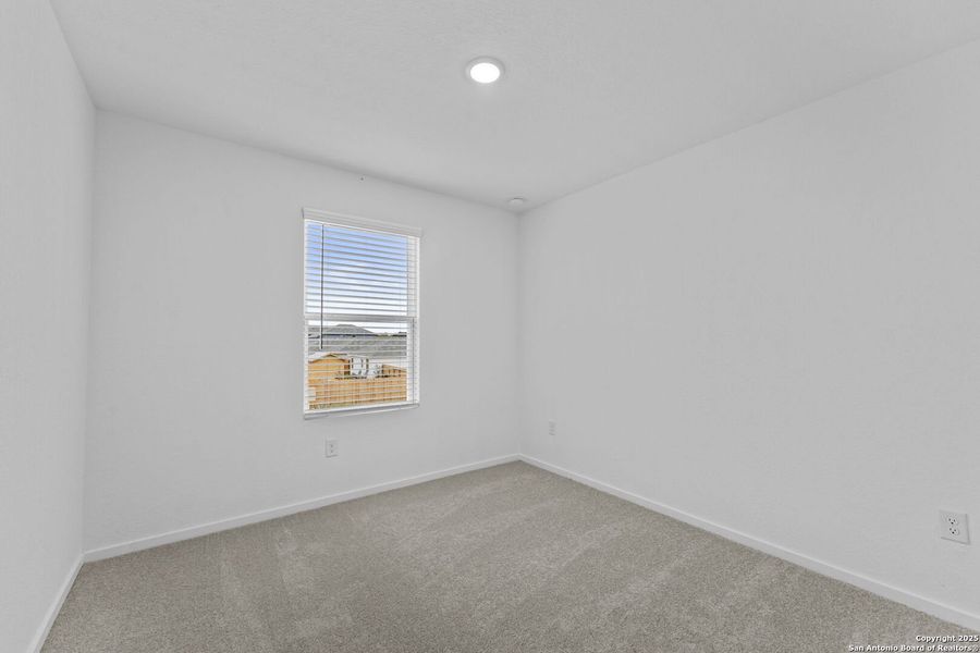 Spacious, unfurnished interior of a new home in Torian Village: Belmar Collection, San Antonio (Image 14).