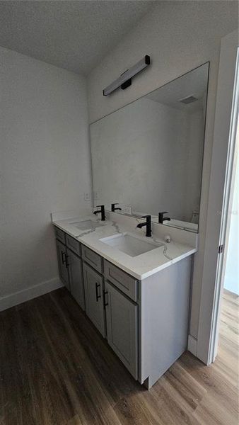 Image 38 of a home in .