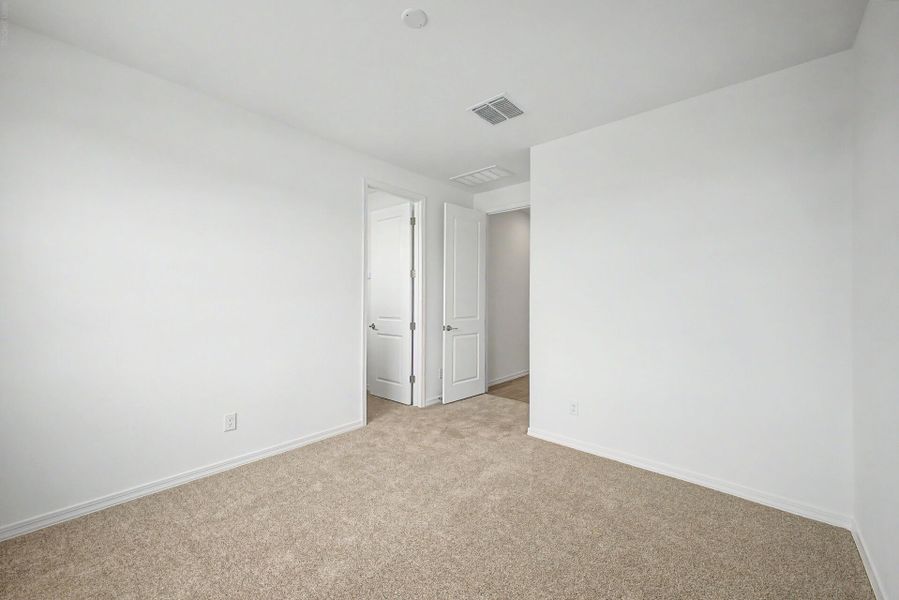 Spacious, unfurnished interior of a new home in White Tank Vistas, Waddell (Image 14). Spacious, unfurnished interior of a new home in White Tank Vistas, Waddell (Image 14).