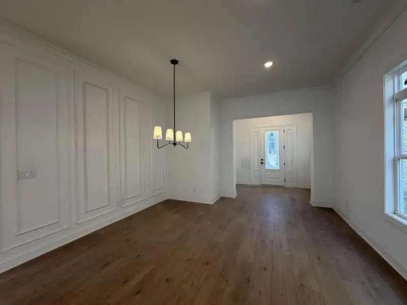 Spacious, unfurnished interior of a new home in The Preserve at Killian Hill, Lilburn (Image 14).