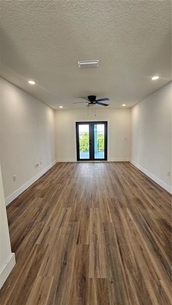 Spacious, unfurnished interior of a new home in , Port Charlotte (Image 33).