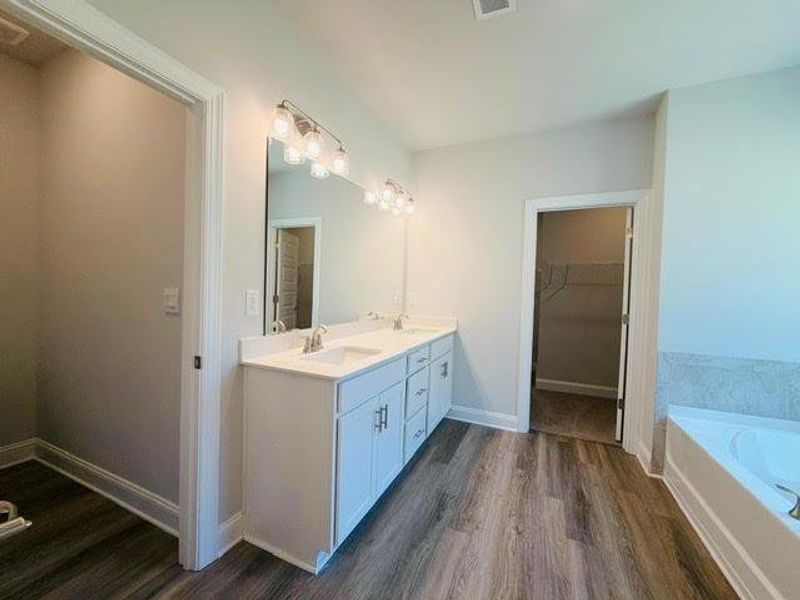 Furnished interior view inside a new home in Tuscany Hills, Douglasville (Image 10).
