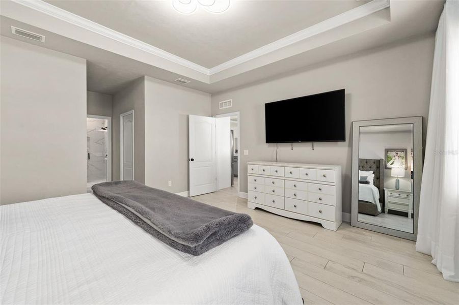 Furnished interior view inside a new home in , Newberry (Image 18).