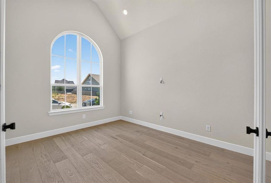 Spacious, unfurnished interior of a new home in Pecan Square, Northlake (Image 18).