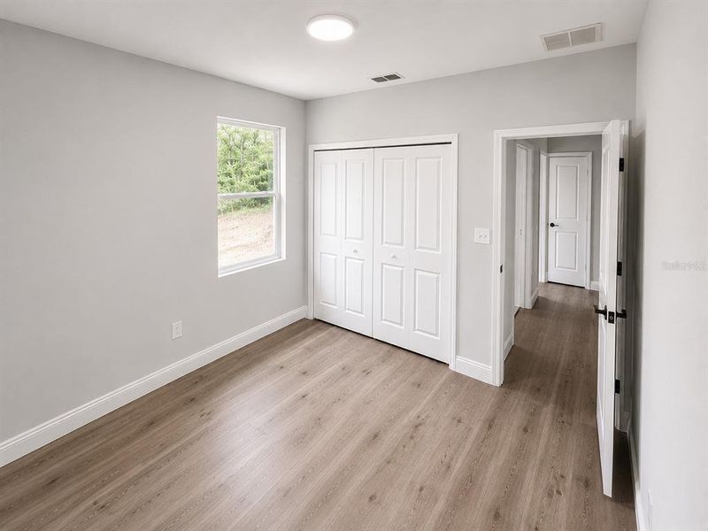 Spacious, unfurnished interior of a new home in , Ocala (Image 15).