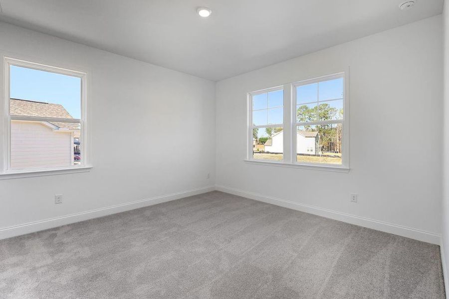 Spacious, unfurnished interior of a new home in Oakmead, Buford (Image 22).