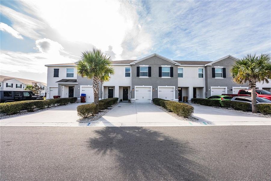 Front exterior of a new home in , Plant City, FL, highlighting curb appeal (Image 25).