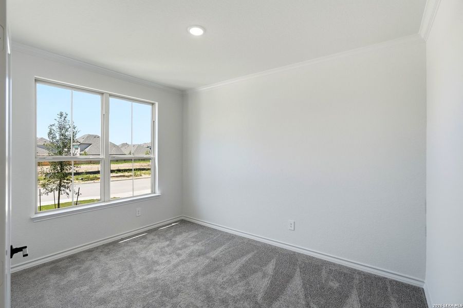 Spacious, unfurnished interior of a new home in Davis Ranch, San Antonio (Image 31).
