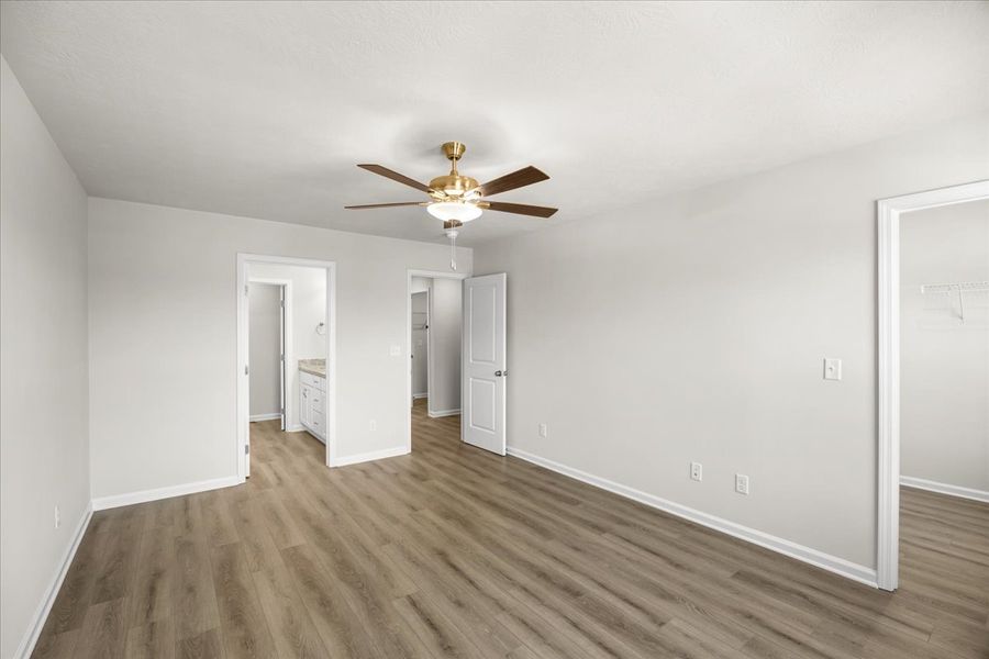 Spacious, unfurnished interior of a new home in Windsor, North Augusta (Image 22).